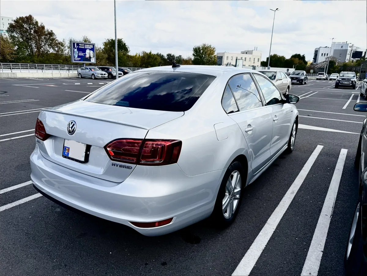 Vand Volkswagen Jetta (5/8)