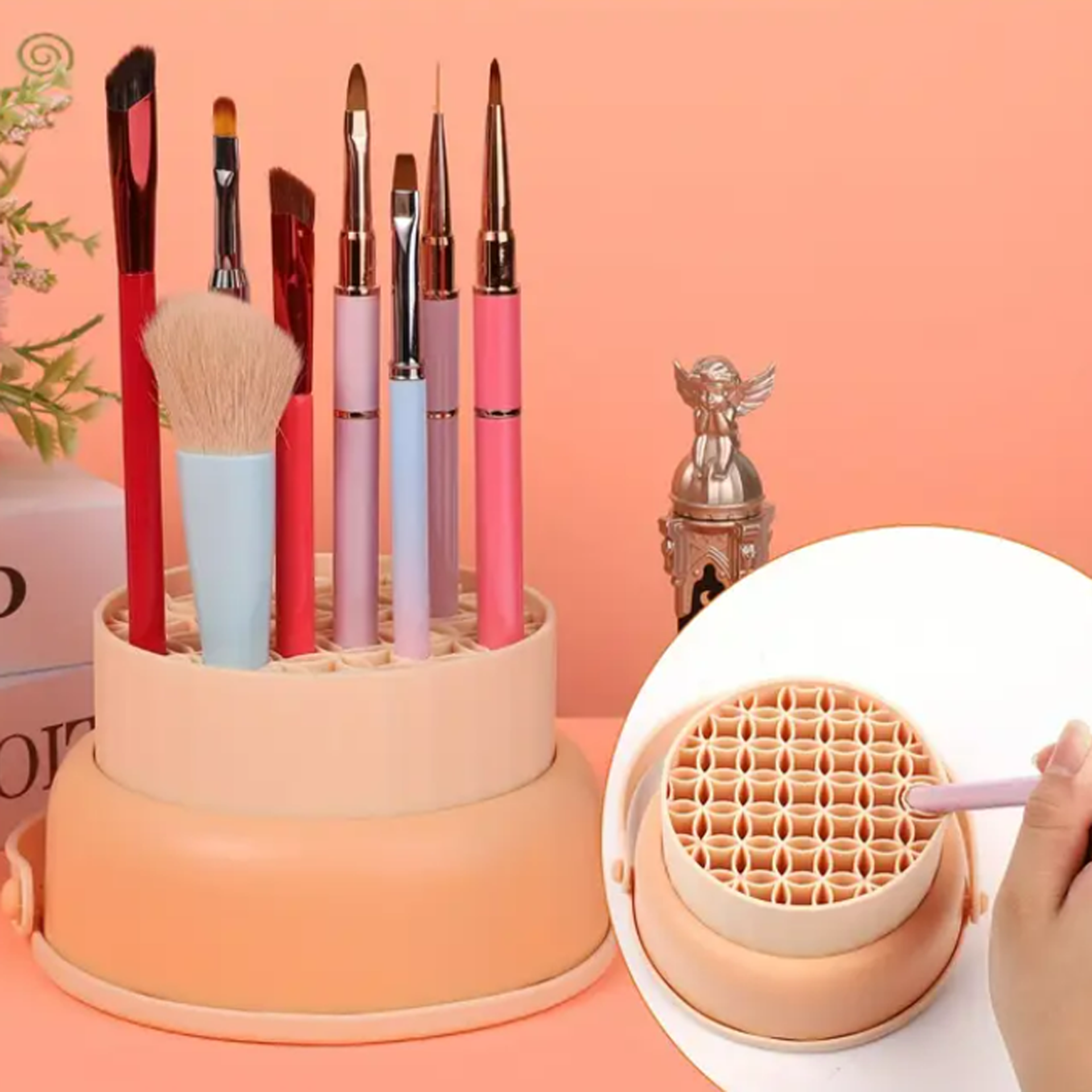 Dispozitiv pentru curățarea și uscarea pensulelor Makeup cleaning box