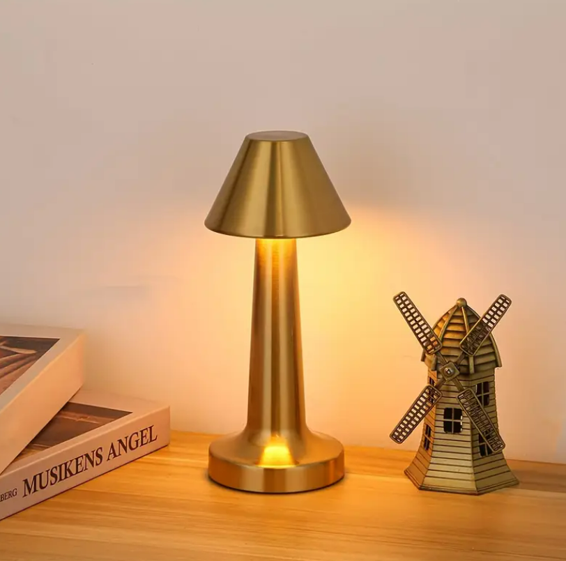 Lampa de masa LED Piramid