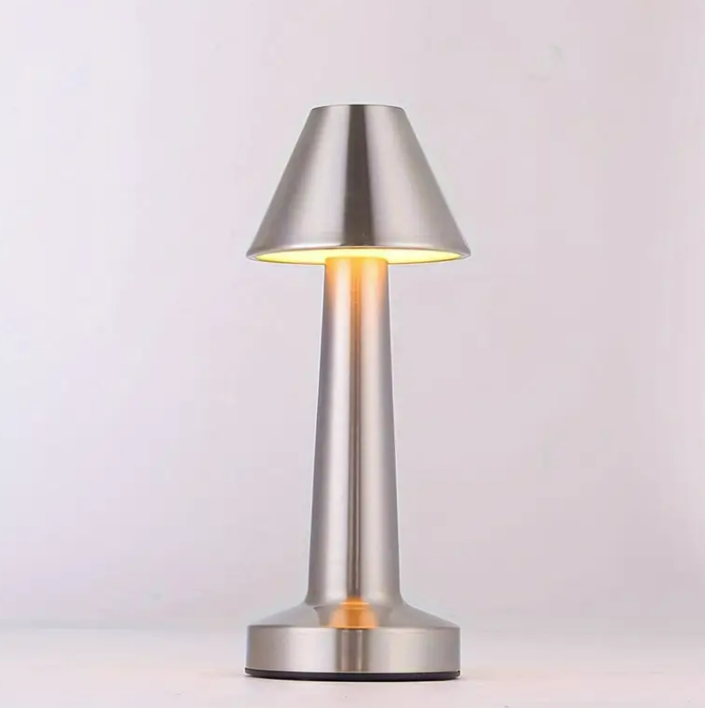 Lampa de masa LED Piramid