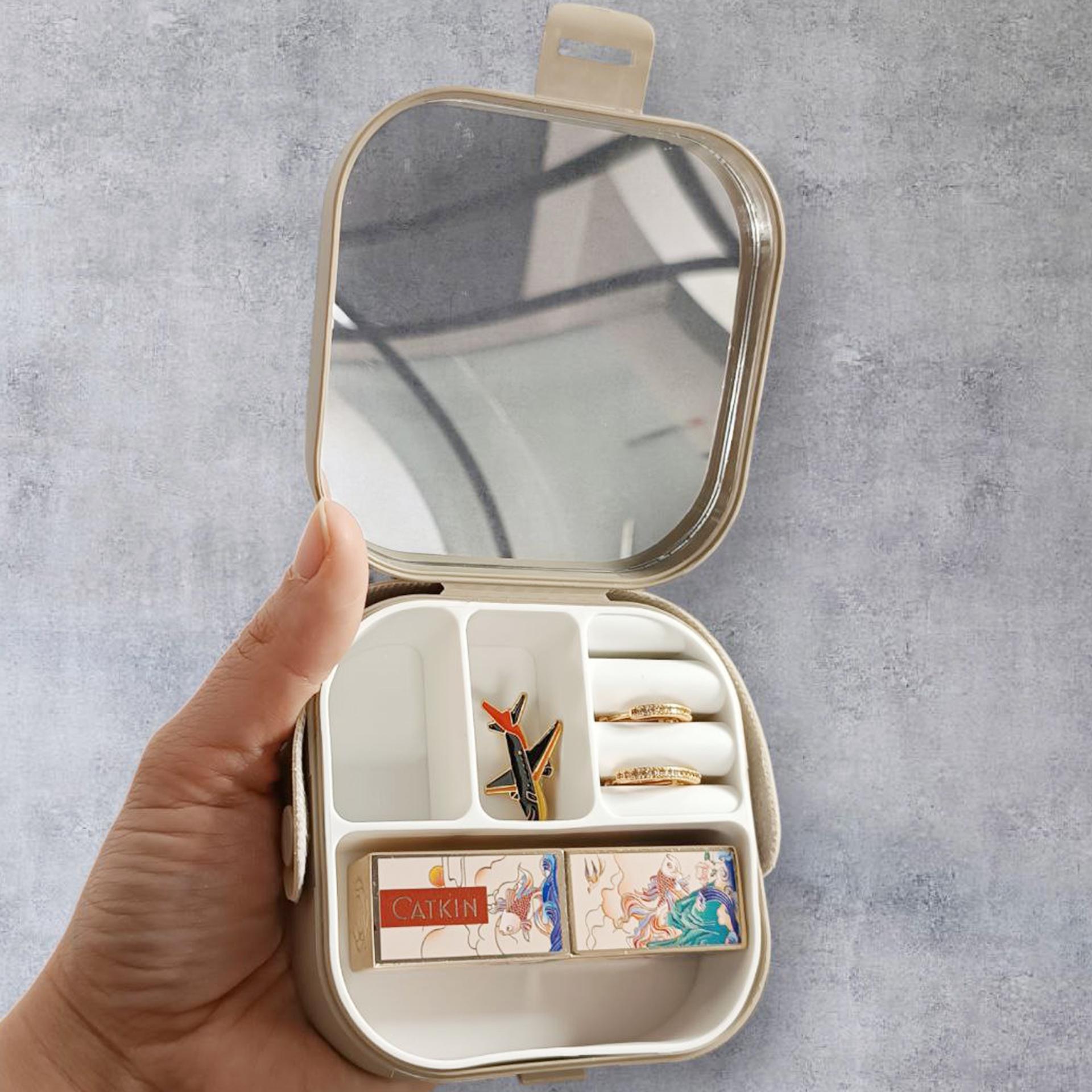 Organizator pentru bijuterii, cu oglinda HbH