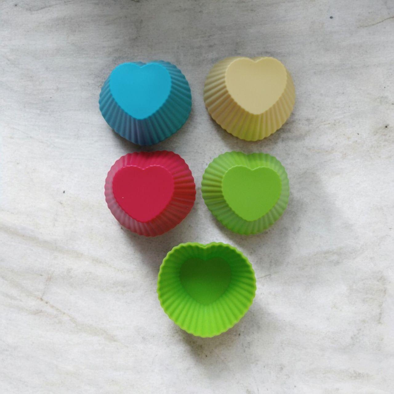 Set forme silicon pentru briose, inima, 12 buc