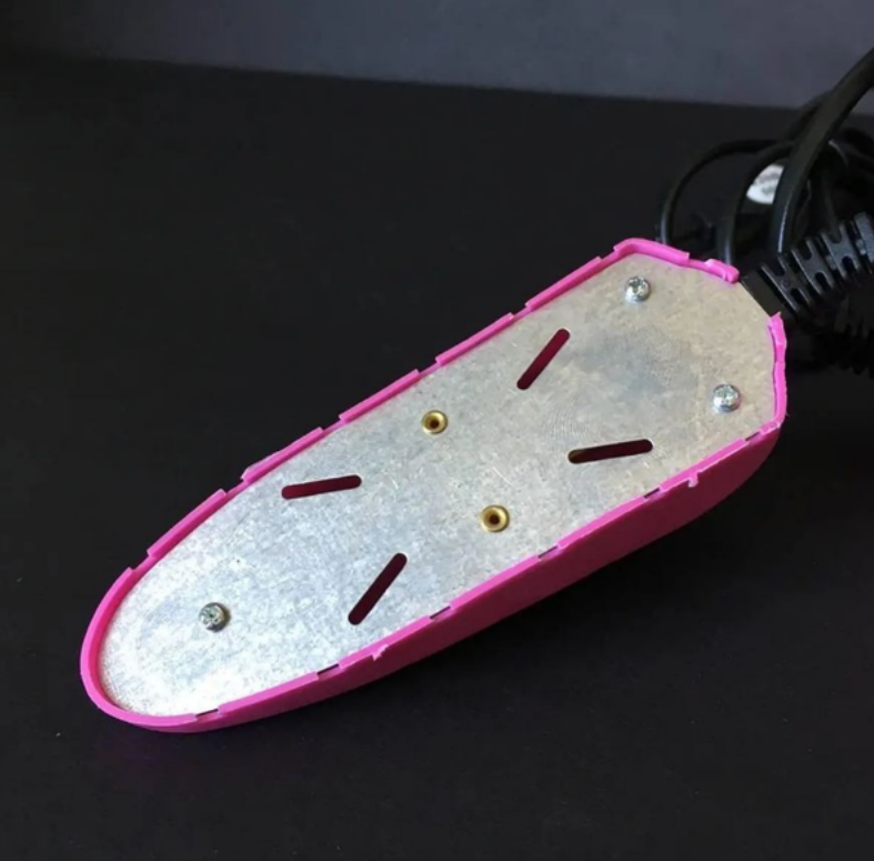 Uscator electric pentru incaltaminte