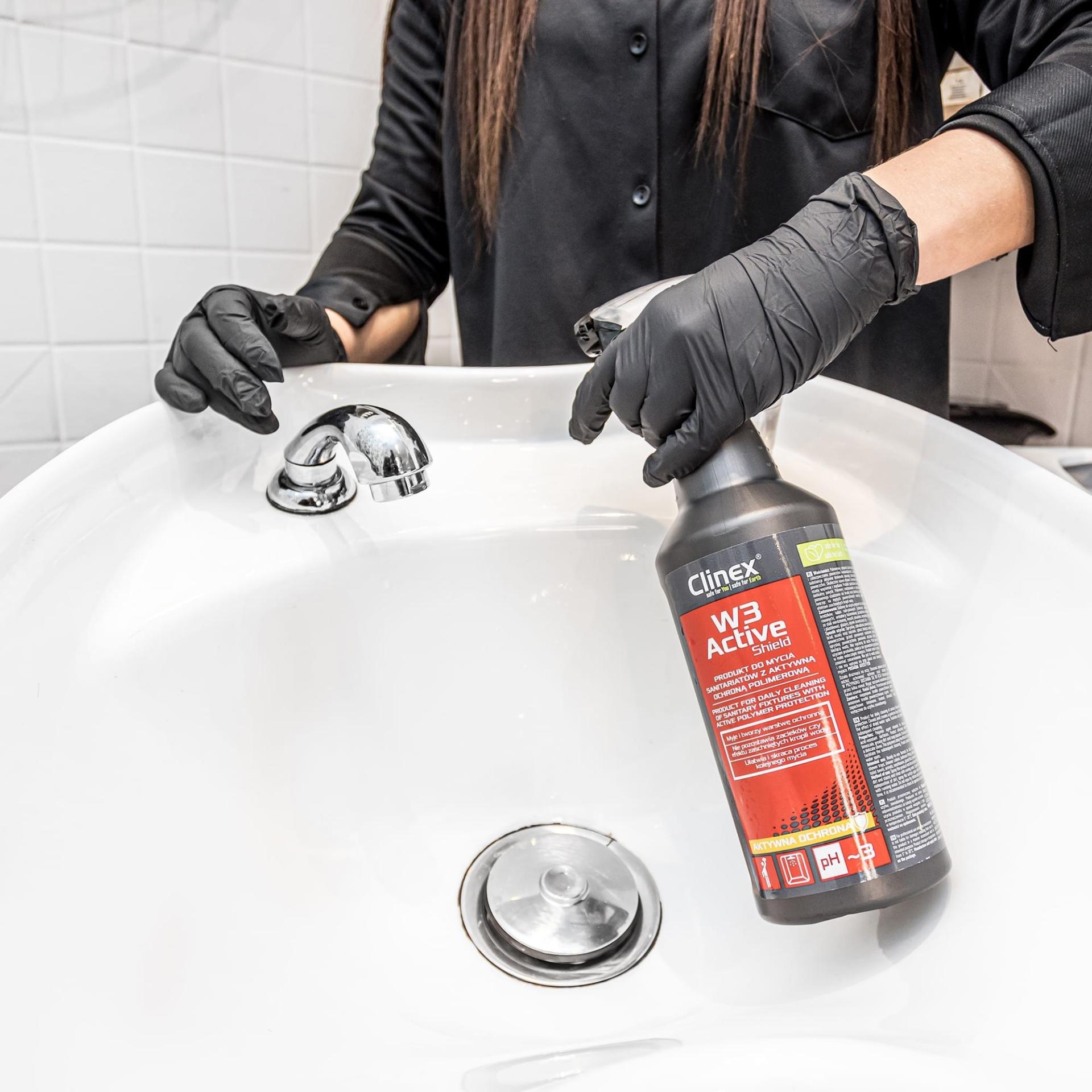 Soluție pentru baie Clinex W3 ACTIVE SHIELD 1 l